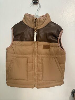 Eddie Bauer Kids Two-Tone Puffer Vest in Tan and Brown